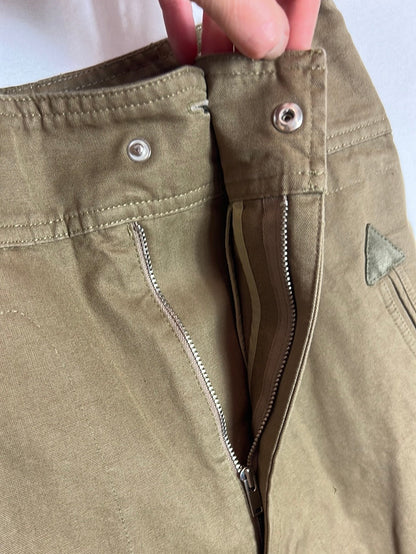 ISABEL MARANT  ÉTOILE. Pantalón verde caqui detalle bolsillos. T 38