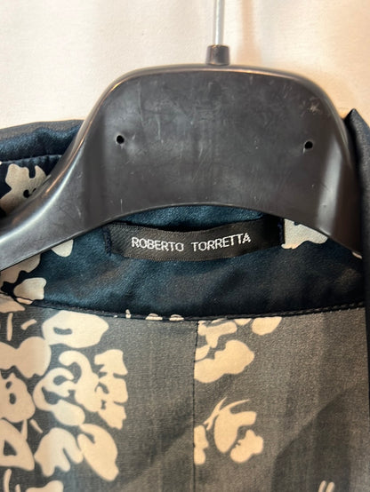 ROBERTO TORRETTA. Vestido largo seda estampado. T 36