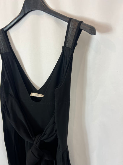 PRADA. Vestido negro detalle hombros. T 42