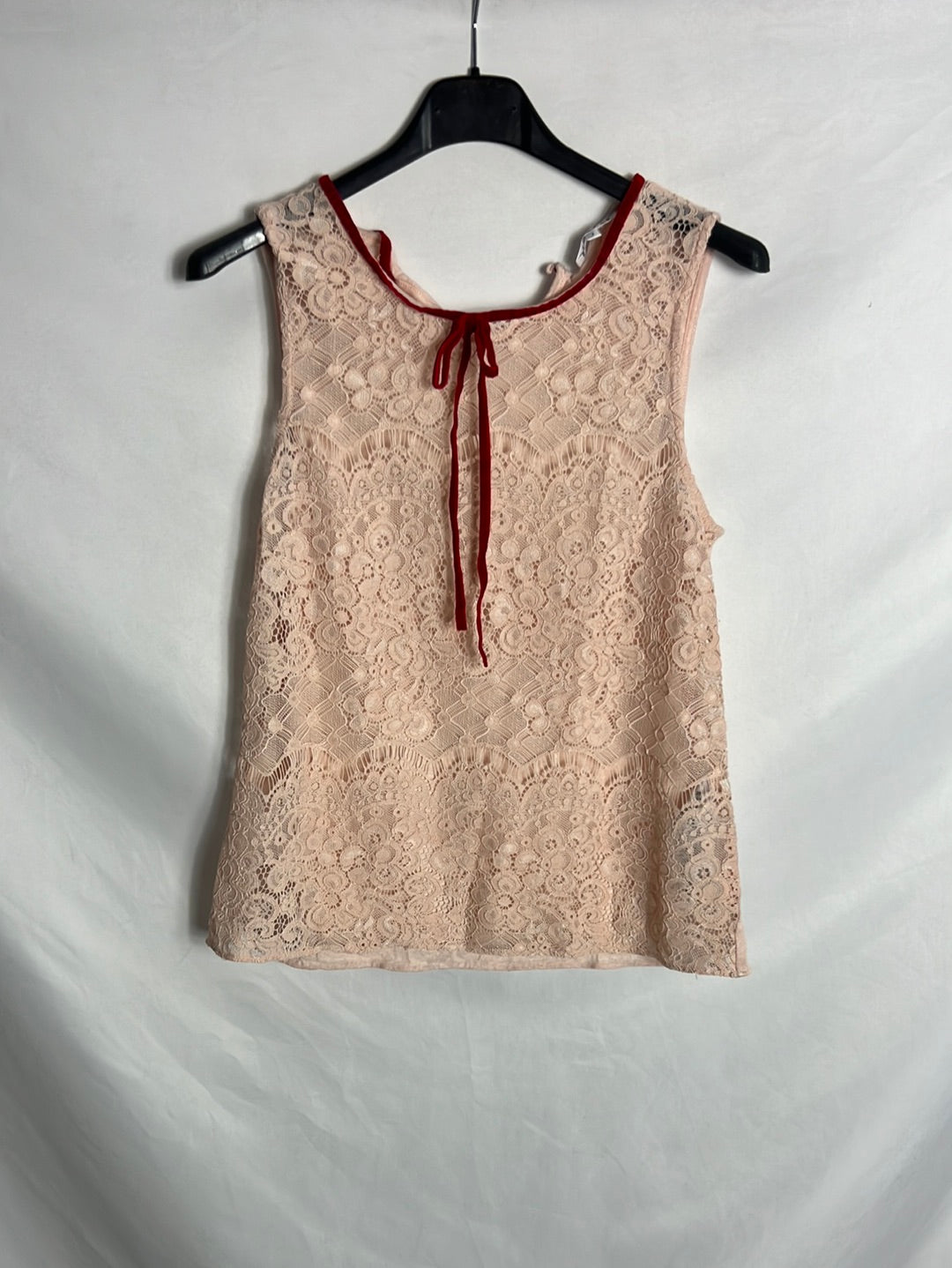 CLAUDIE PIERLOT. Top rosa encaje detalle terciopelo . T 1(S)(Tara)