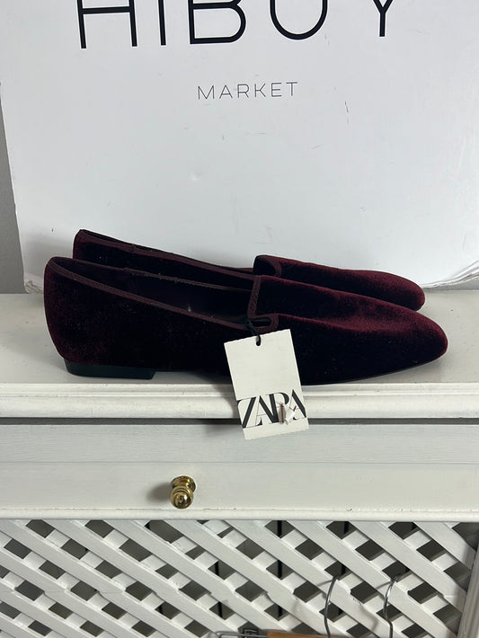 ZARA. Zapato plano terciopelo estilo slipper. T 41