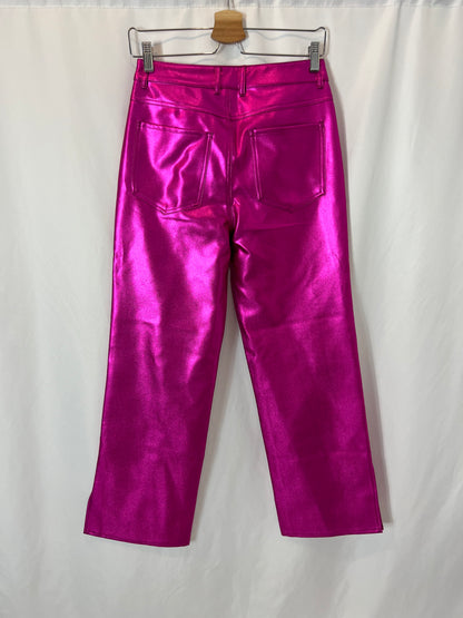 NÍCOLI. Pantalón fucsia pata ancha. T 36