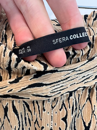 SFERA. Conjunto beige estampado. T S/M