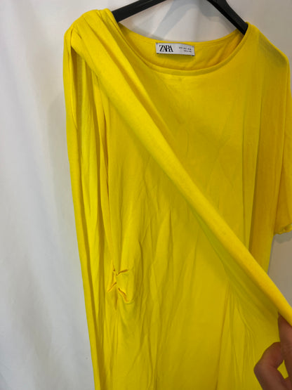 ZARA. Vestido amarillo capa T.s