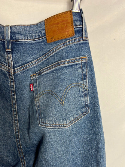 LEVI’S. Denim recto lavado medio. T 38