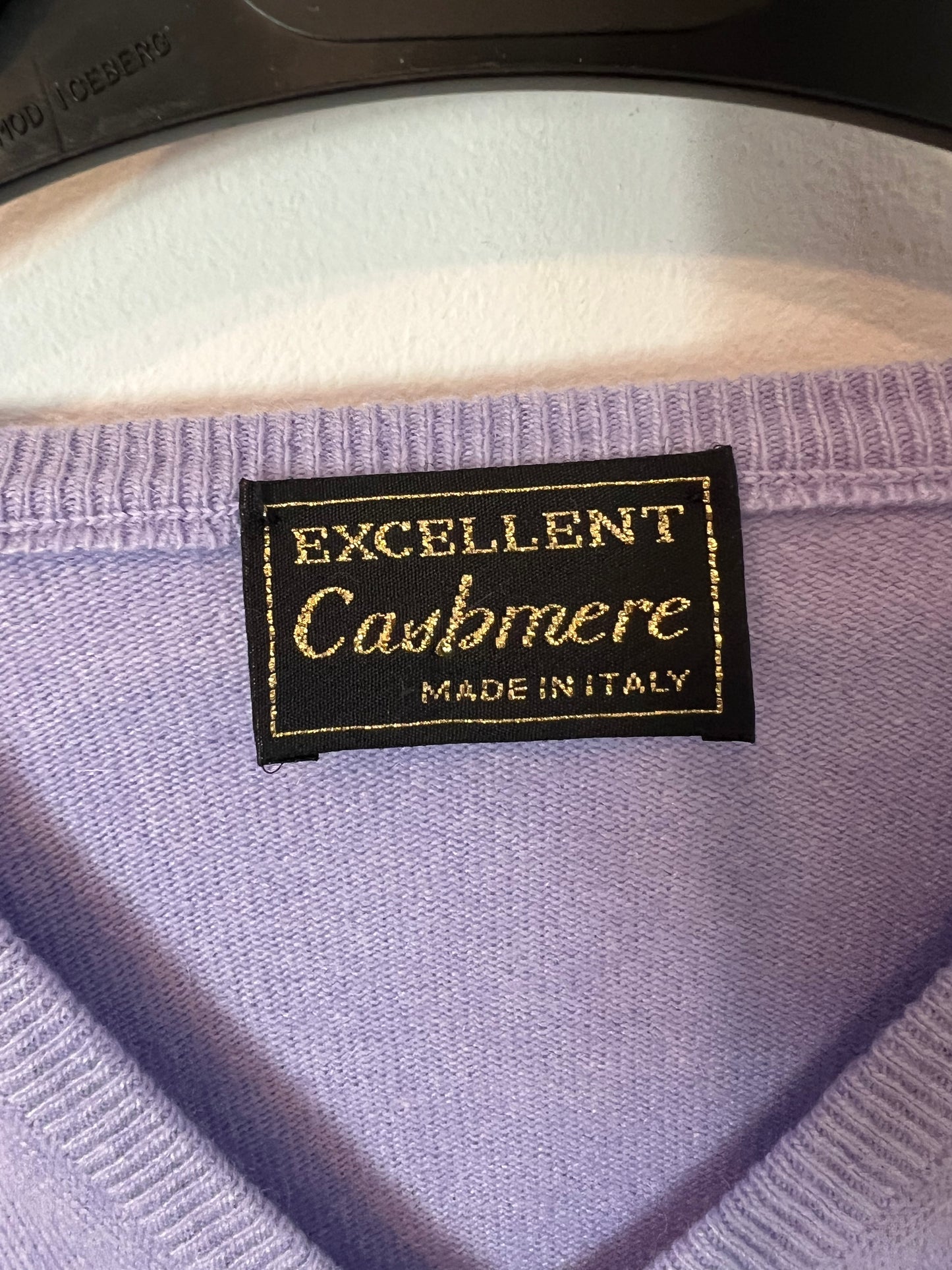 EXCELLENT CASHMERE. Jersey malva cashmere. T M