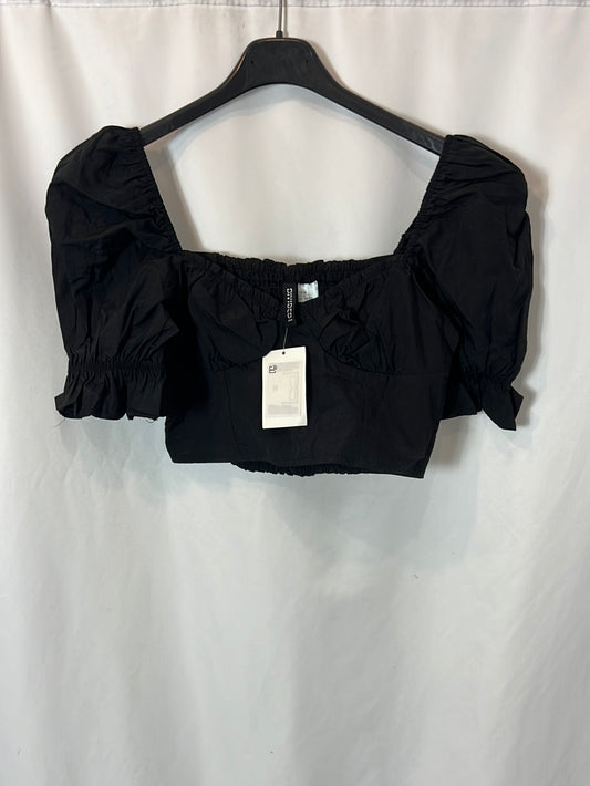 H&M. croptop negro  T.34