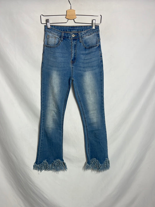 OTRAS. Denim crop flecos. T 36