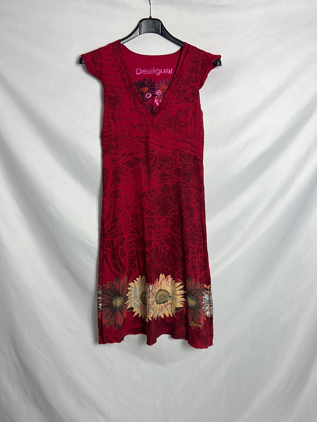 DESIGUAL. Vestido midi rojo estampado. T S