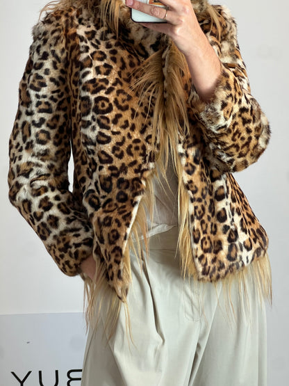 FUTURA. Abrigo animal print pelo natural. T 44 (M)