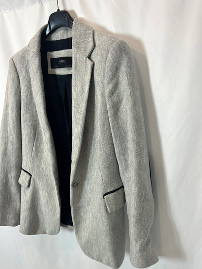 ZARA. Blazer gris jaspeada. T M