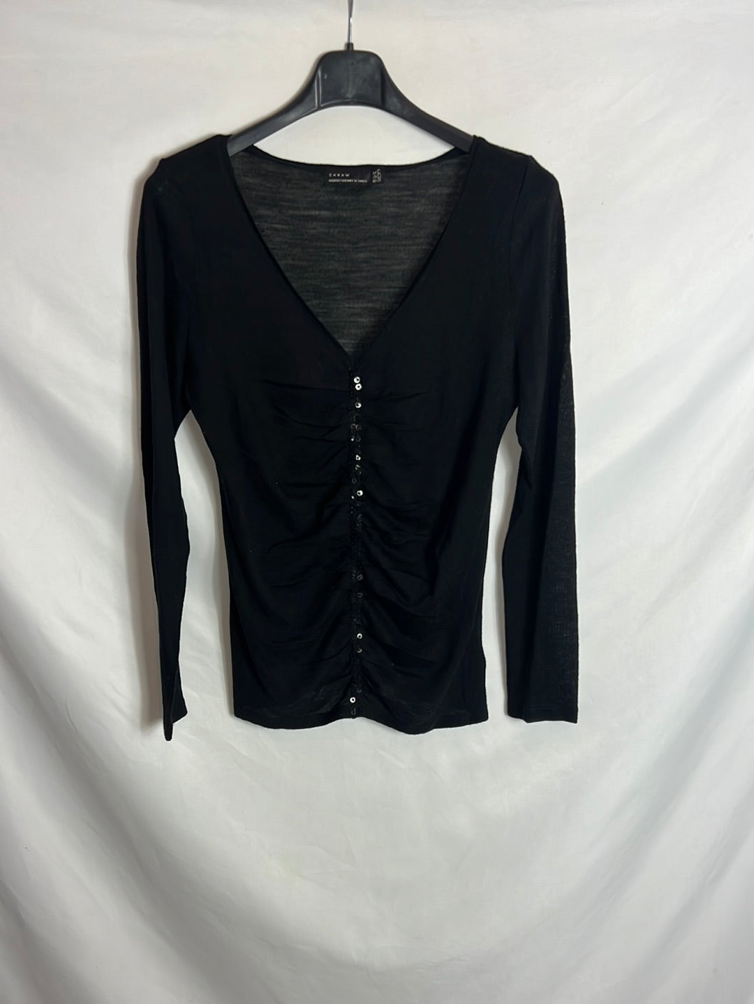 ZARA. Top negro lentejuelas T.l