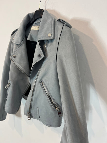 ZARA. Biker efecto piel azul claro. T M