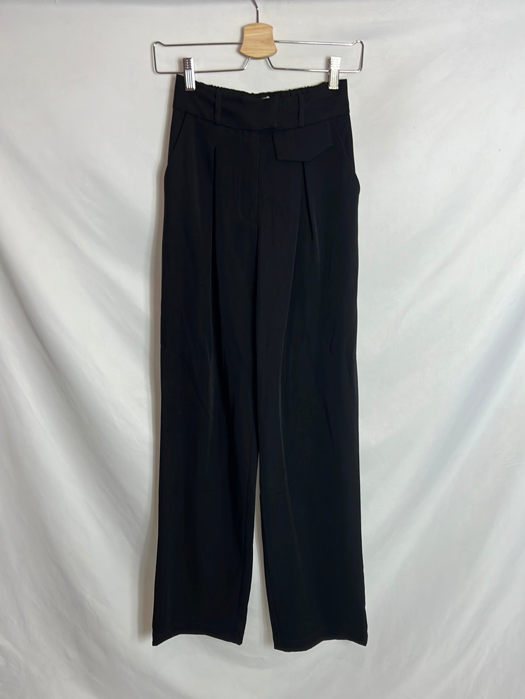 LPA. Pantalón negro pata ancha fluido. T XS