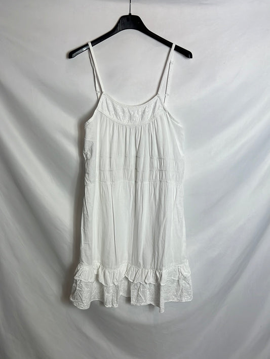 OTRAS. Vestido blanco corto bordados. T M