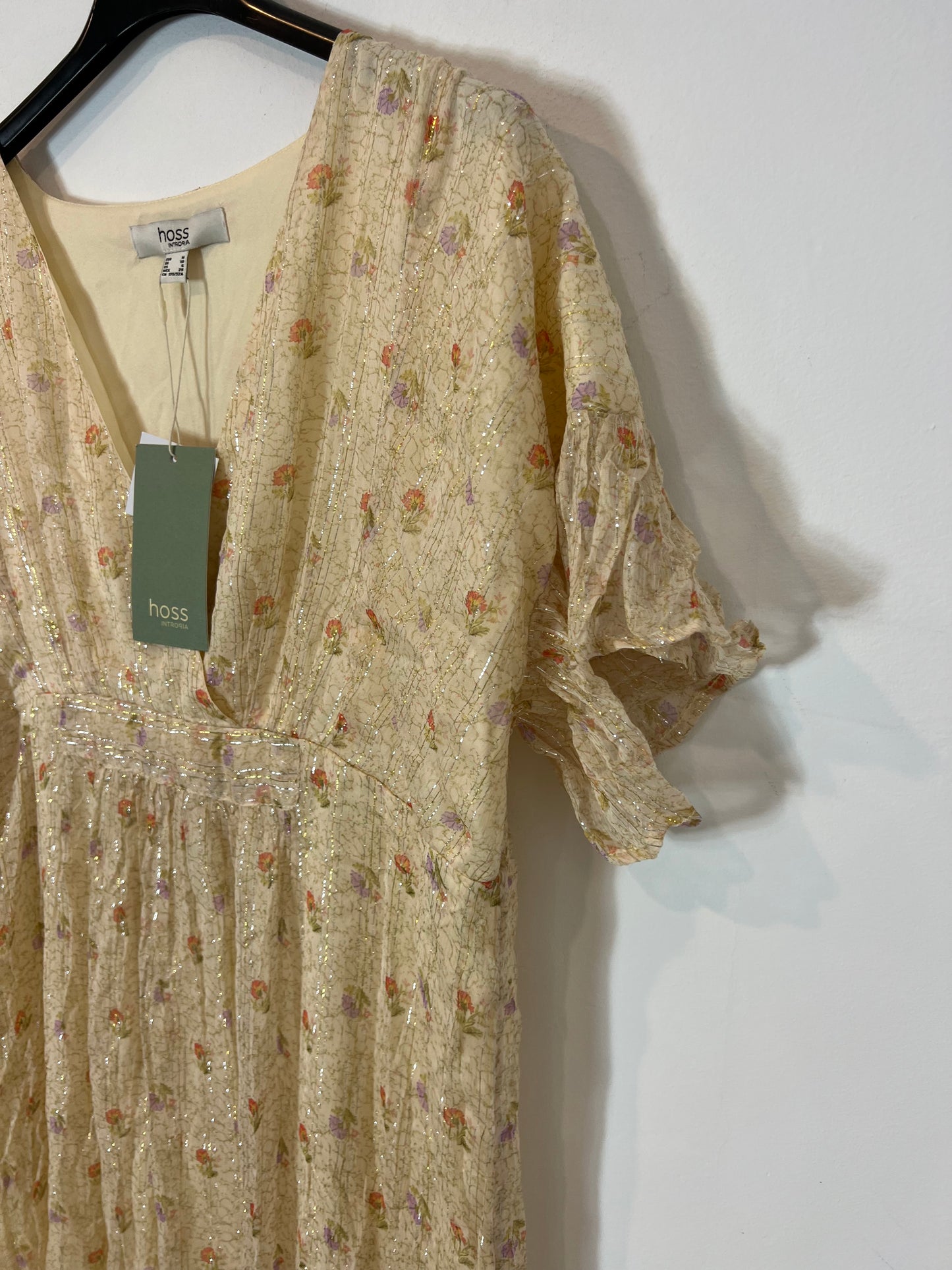 INTROPIA. Vestido beige flores y hilos T.m