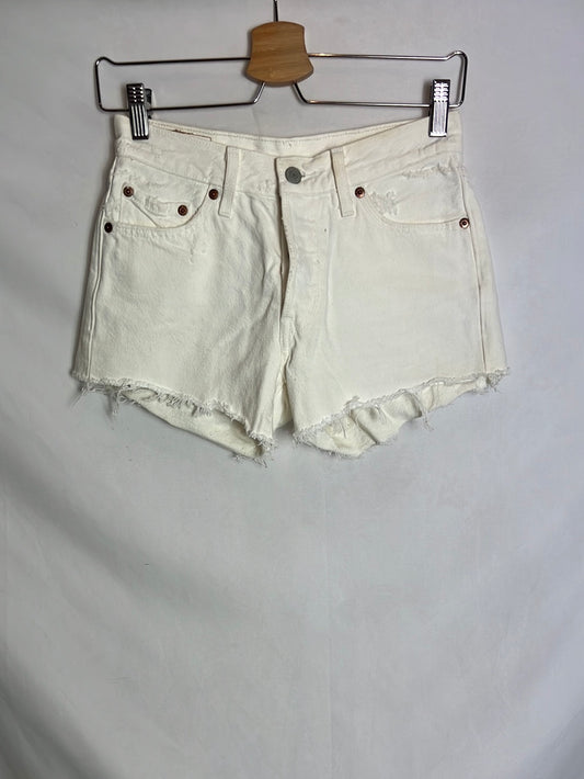 LEVI’S. Short denim abotonado blanco. T 34 (Tara)