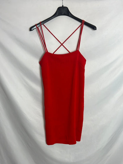 H&M. Vestido rojo corto textura. T 36