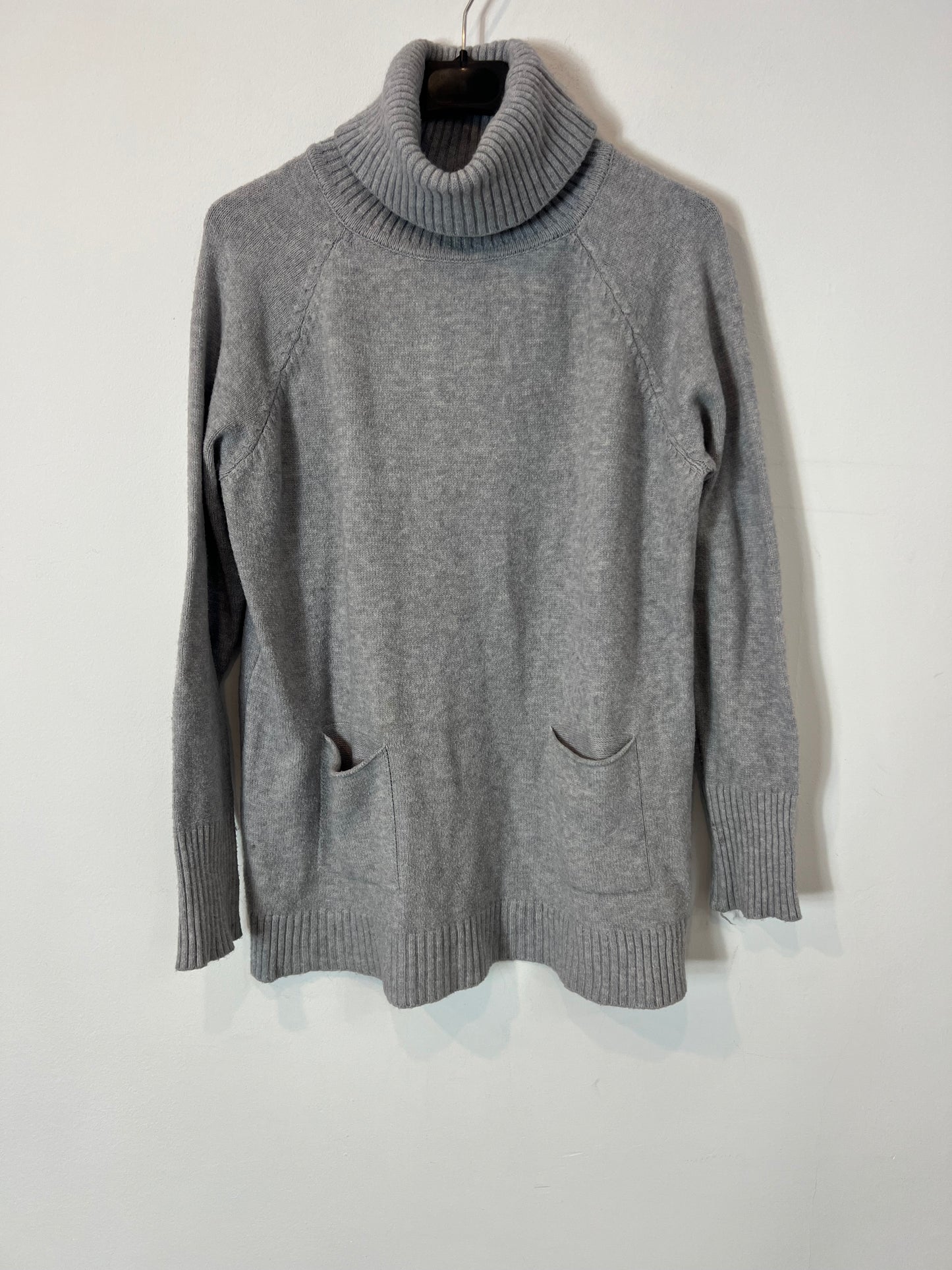 KUK. Jersey gris cuello alto. TU (M)