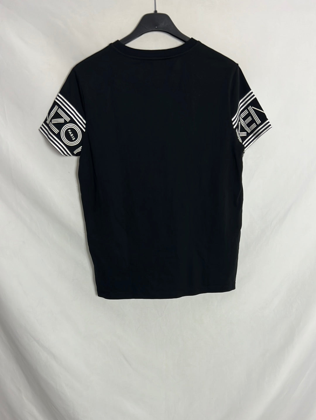 KENZO. Camiseta negra logo mangas. T XS