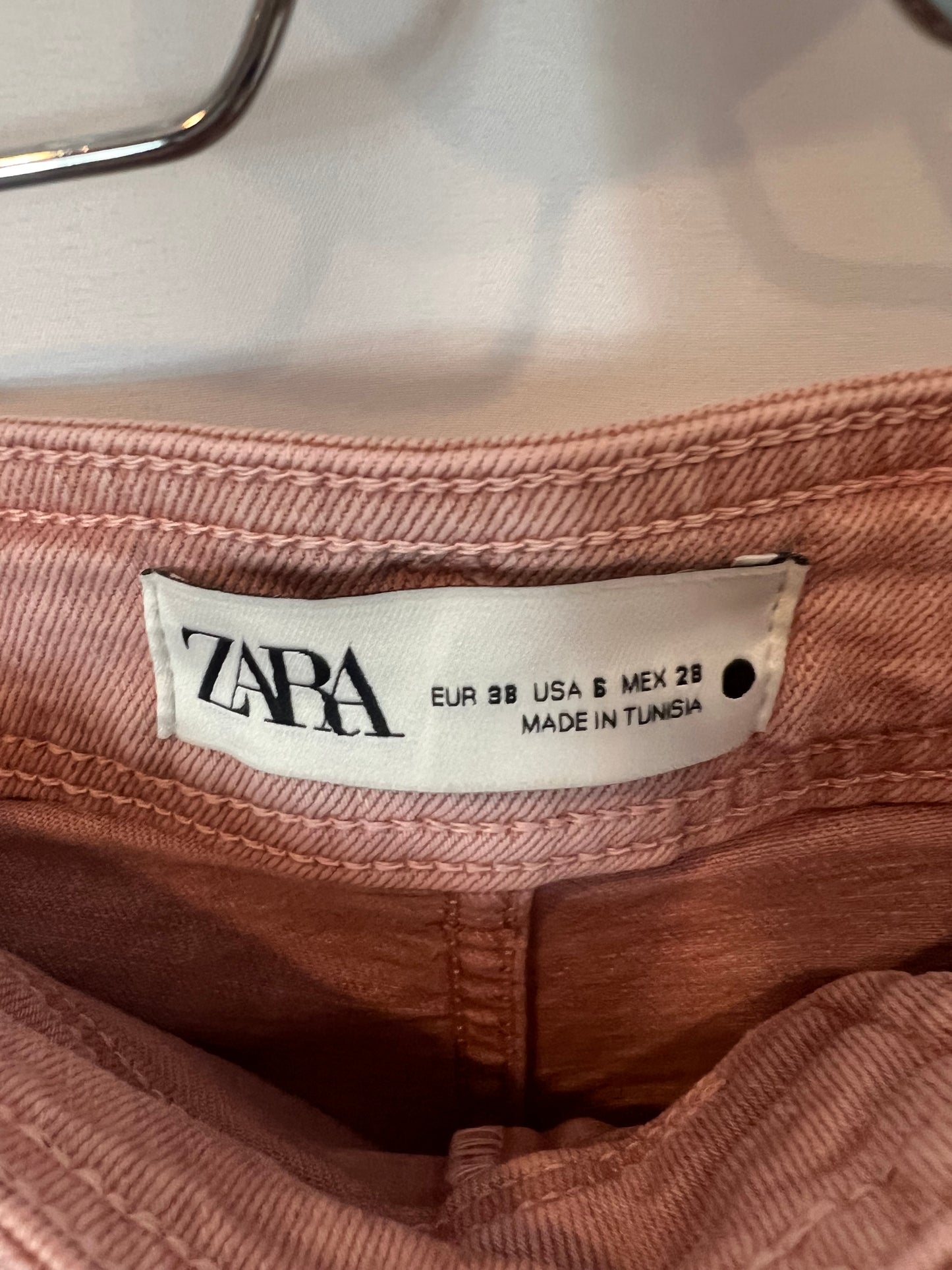 ZARA. Denim culotte rosa palo. T 38