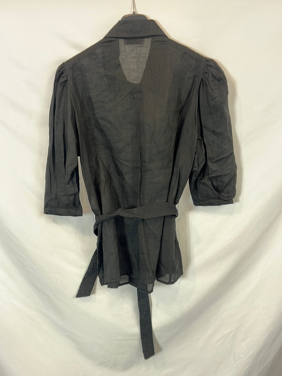 SANDRO. Blusa negra mangas abullonadas T.M