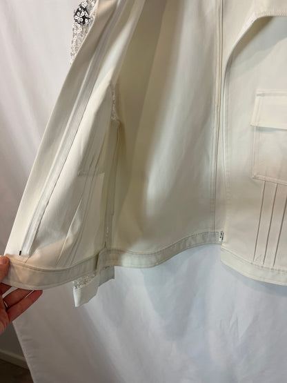 YVES SAIN LAURENT. Chaqueta blanca detalle mangas. T S