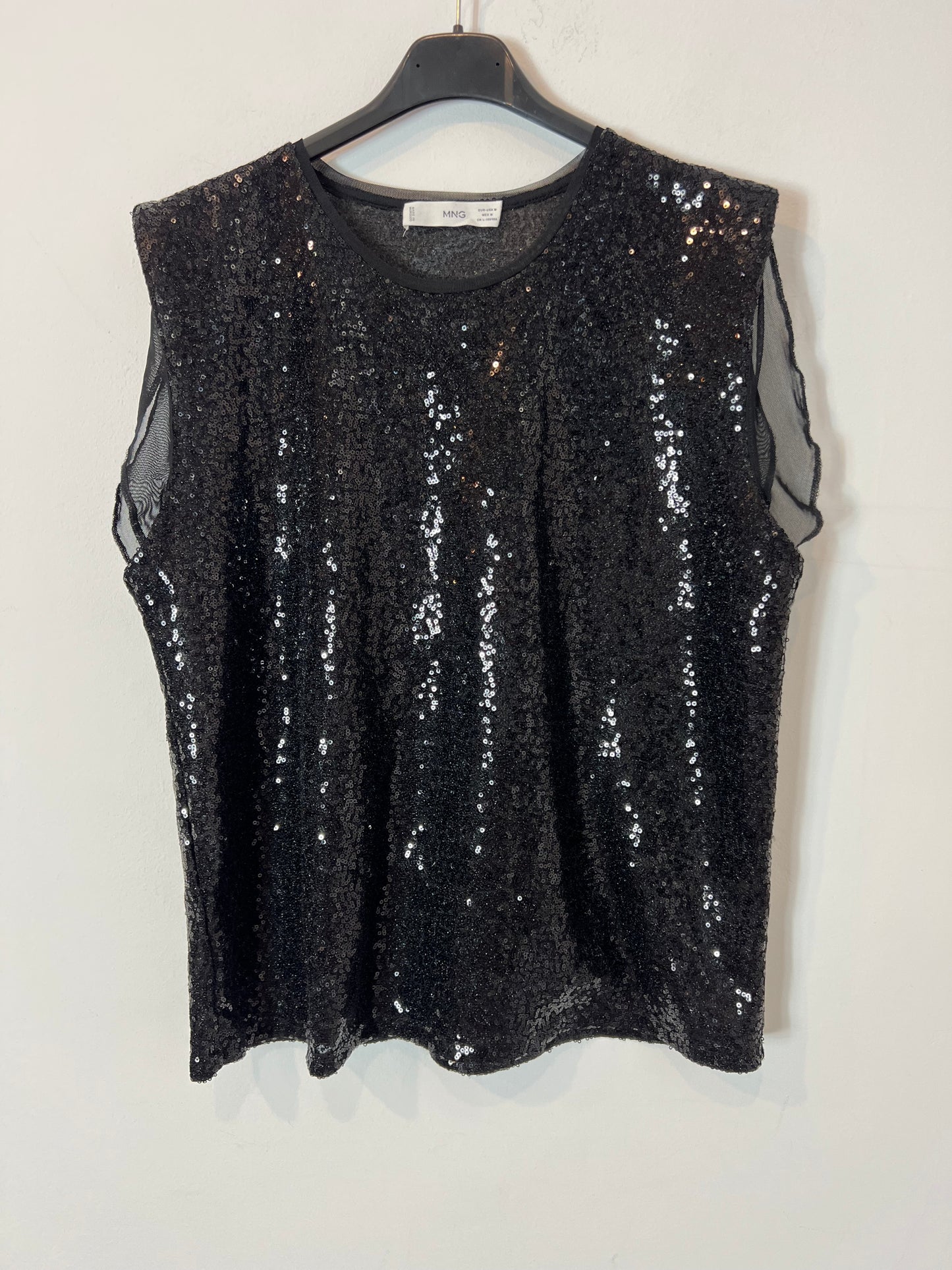 MANGO. Top negro lentejuelas. T M