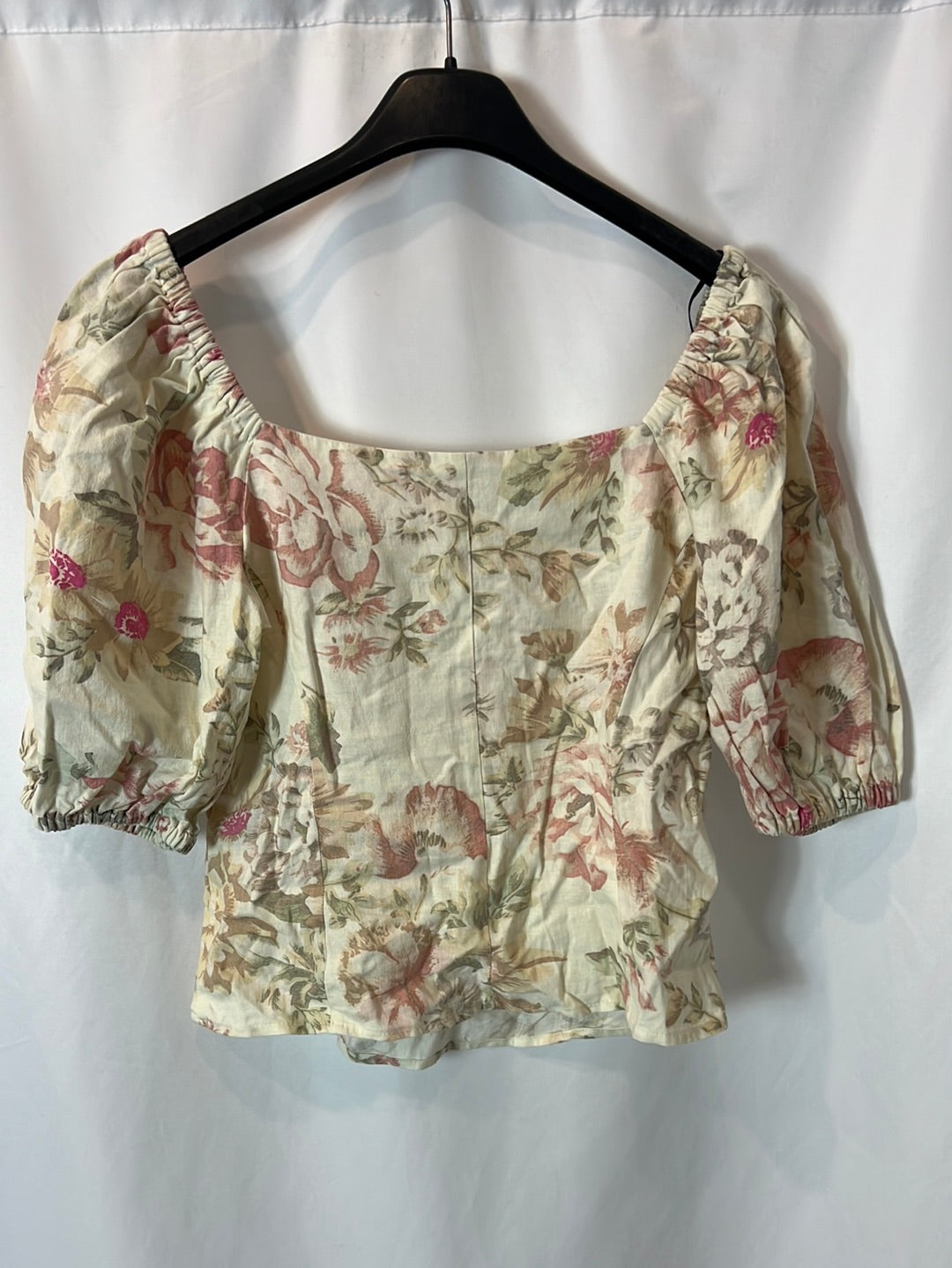 H&M. top beige flores T.34