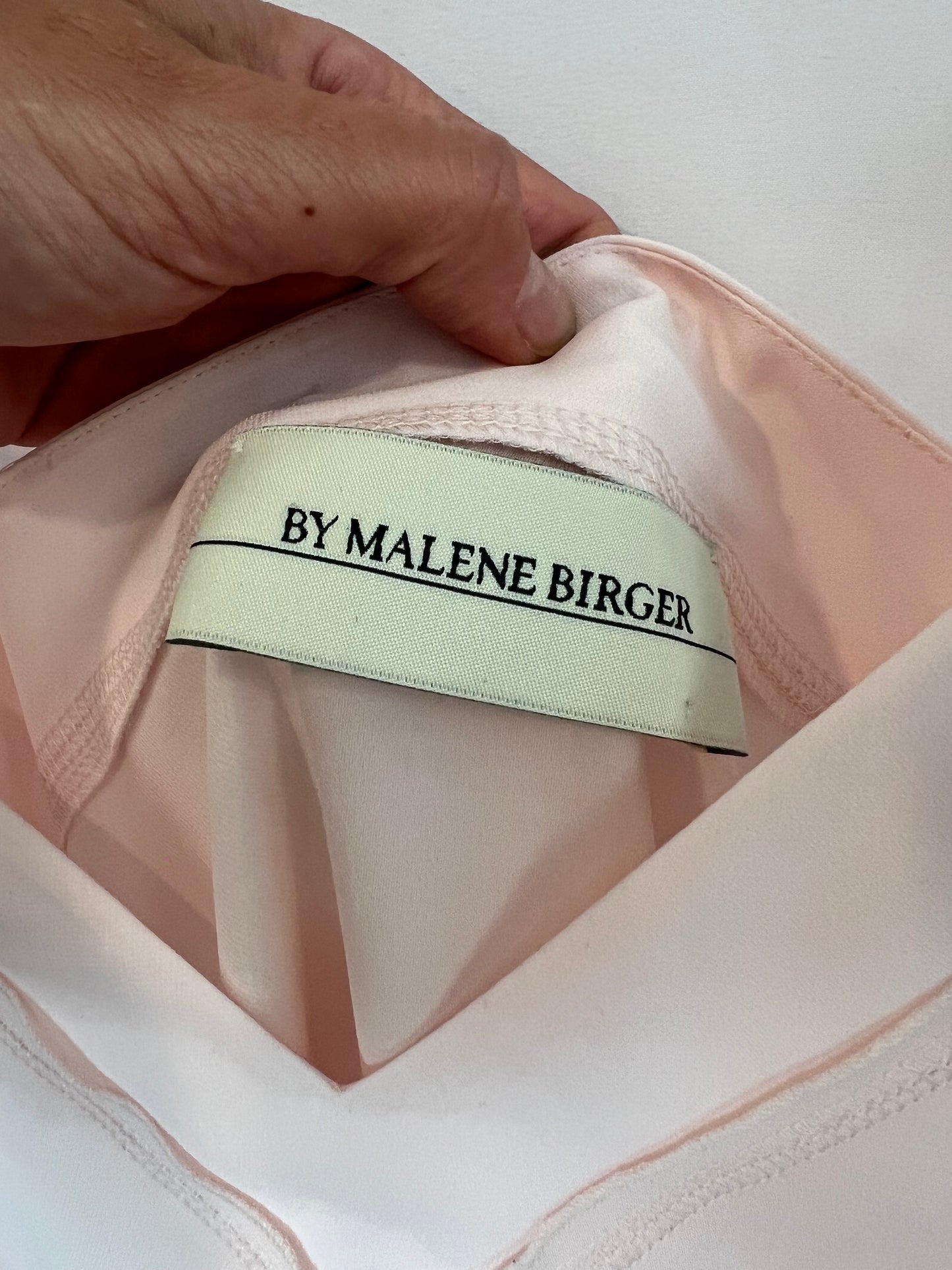 BY MALENE BIRGER. Top rosa fluido T.36