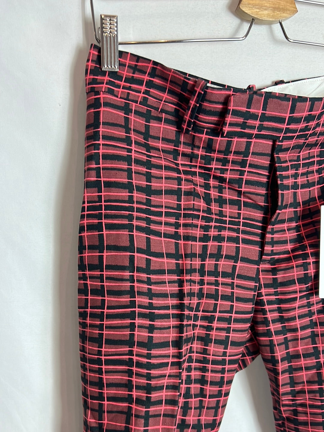 ZARA. Pantalón rosa estampado geométrico . T M