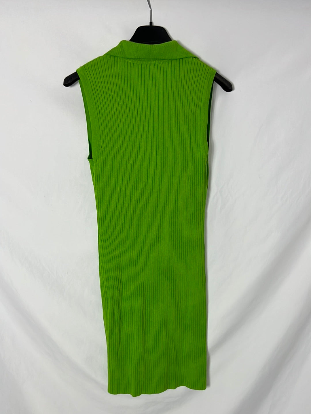 ZARA. Vestido verde canalé T.s