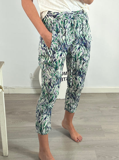 STELLA McCARTNEY. Pantalón seda estampado azules y verdes. T 36