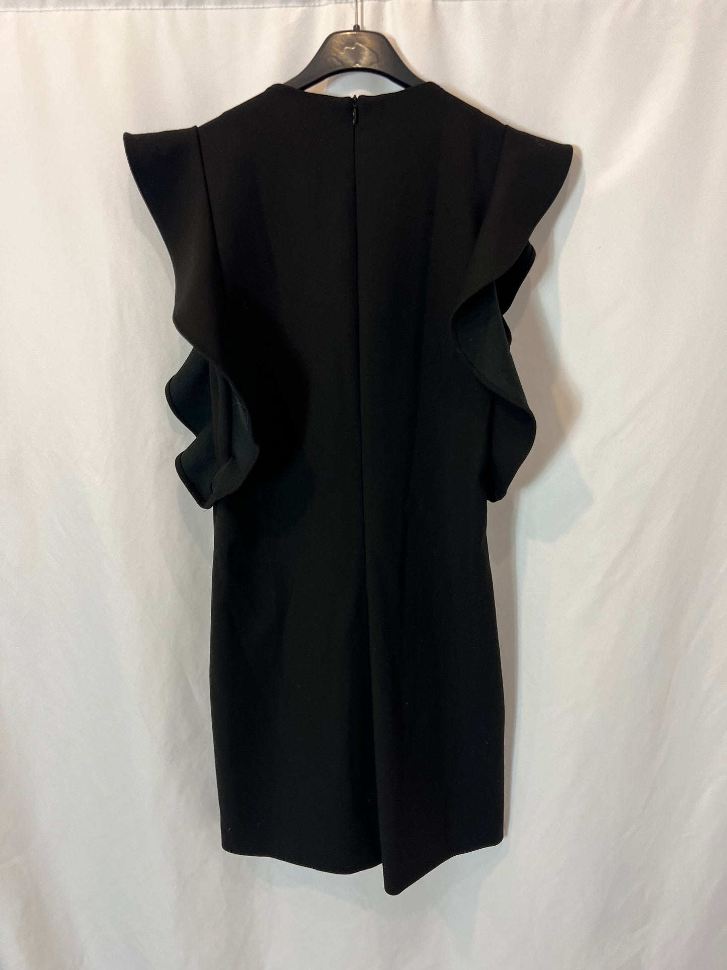 ZARA. Vestido corto negro detalle volantes. T S