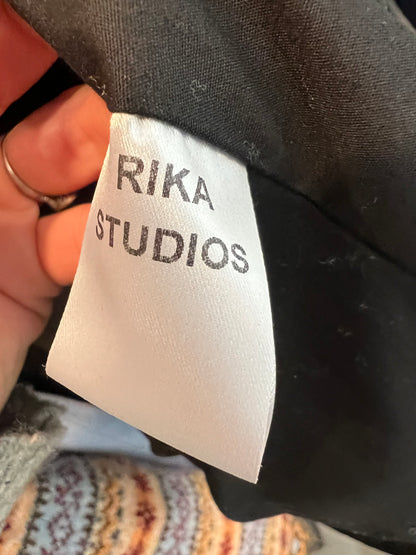 RIKA STUDIOS. Abrigo verde lana T.u(s)