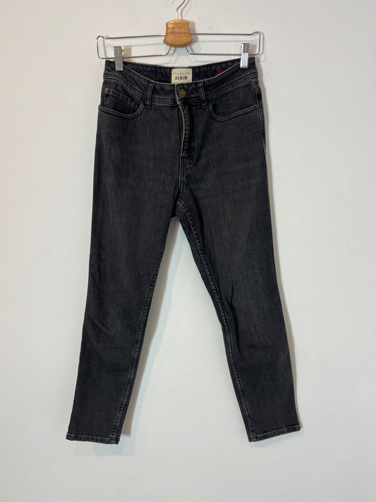 SEZANE. Pantalón denim negro pitillo T.26(36)