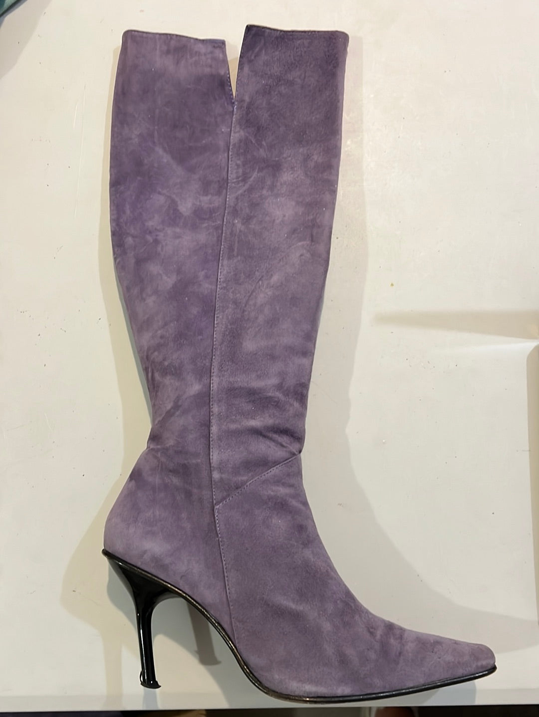 PEDRO DEL HIERRO. Botas moradas piel  T.39