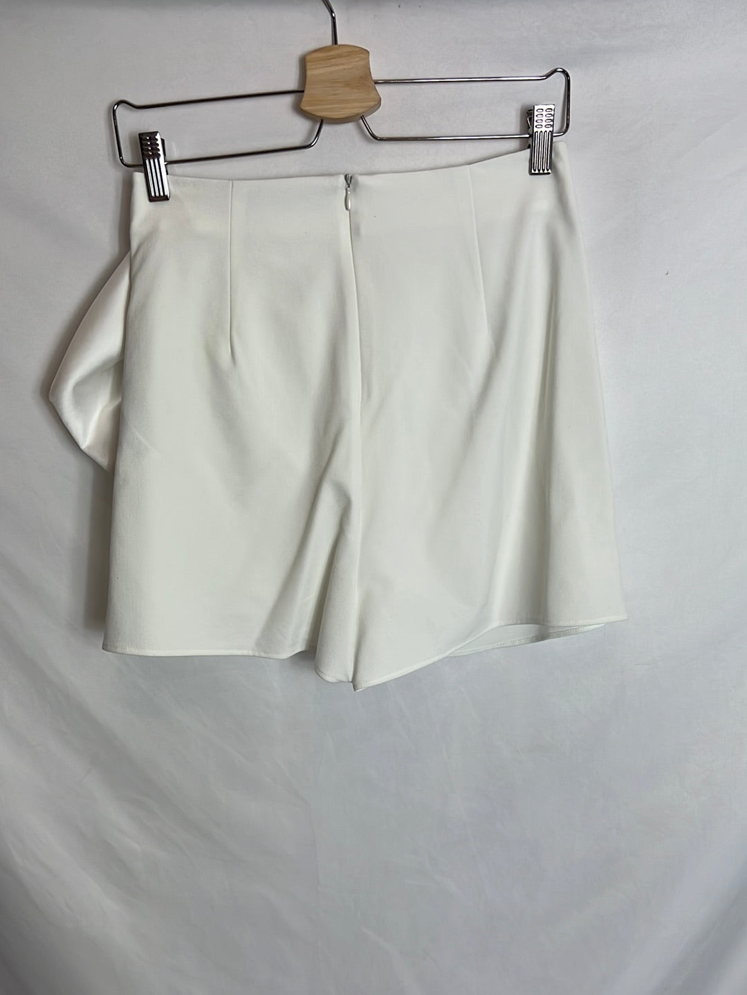 ZARA. Falda pantalón blanco lazo. T S