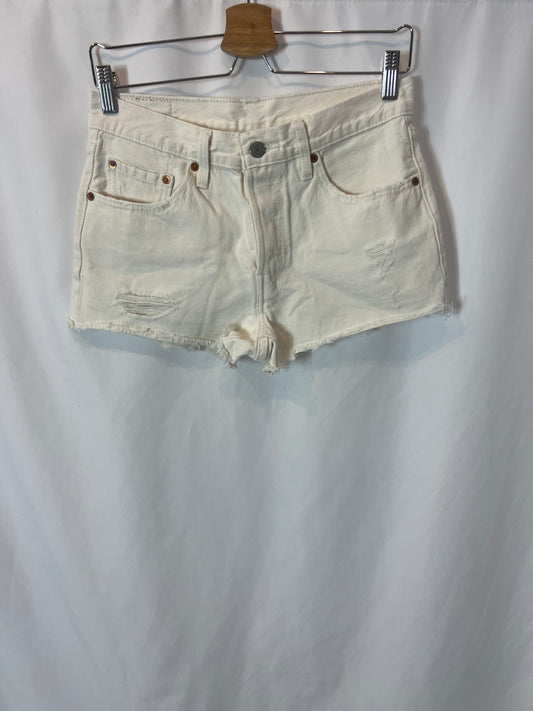 LEVI´S. Denim short abotonado. T 36