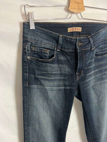 J BRAND. Denim oscuro efecto desgastado acampando. T 27 (38)