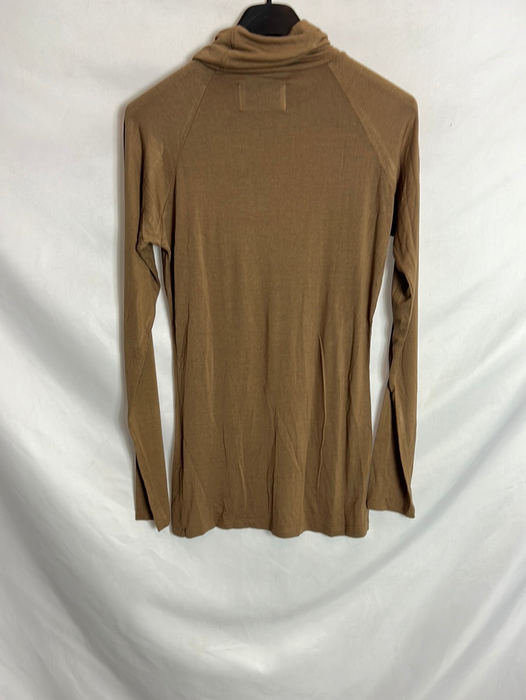 ZARA. Top manga larga camel. T S