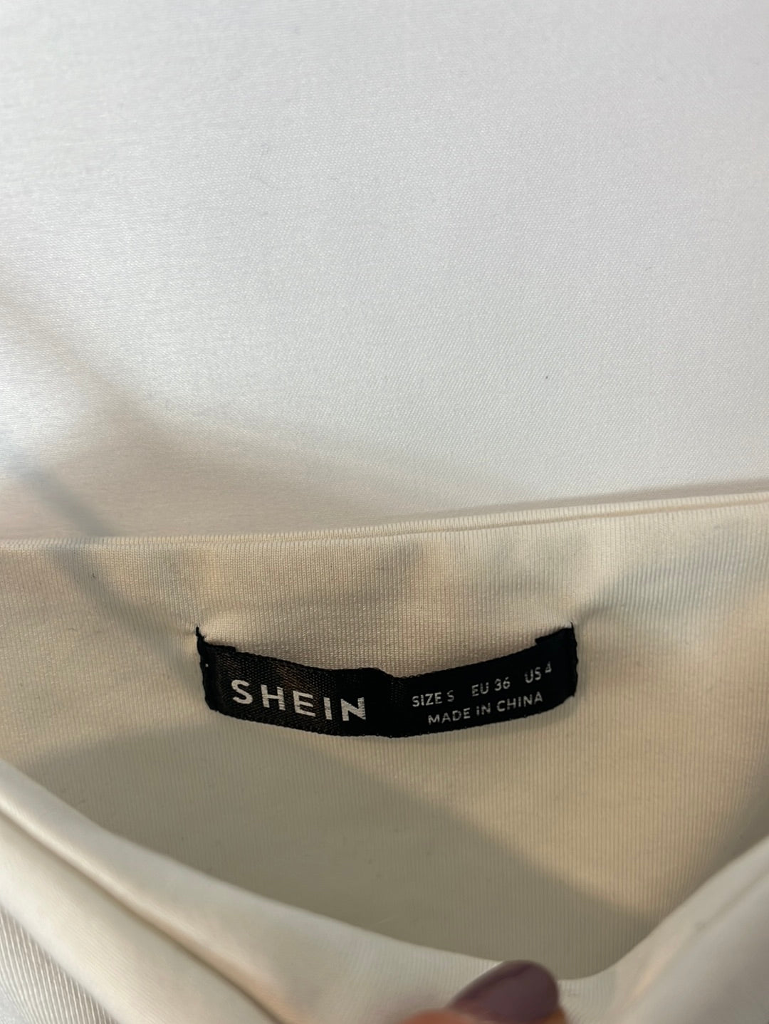 SHEIN. Croptop blanco licra T.s