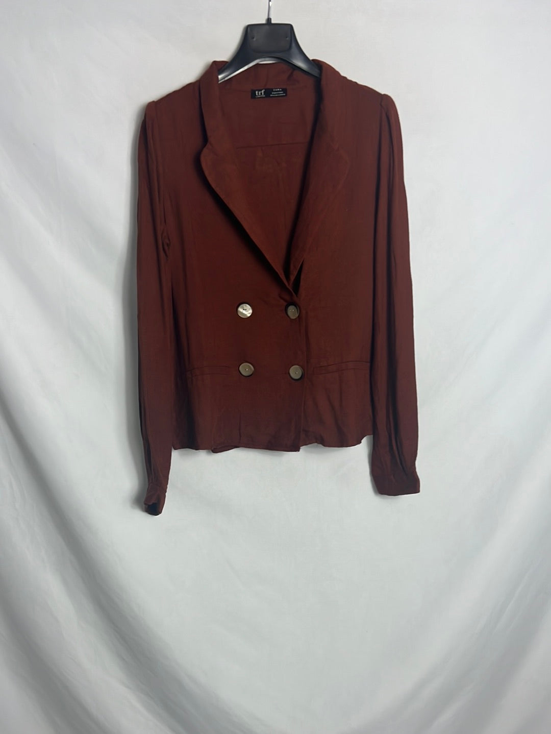 ZARA. Blazer fluida doble botonadura. T M