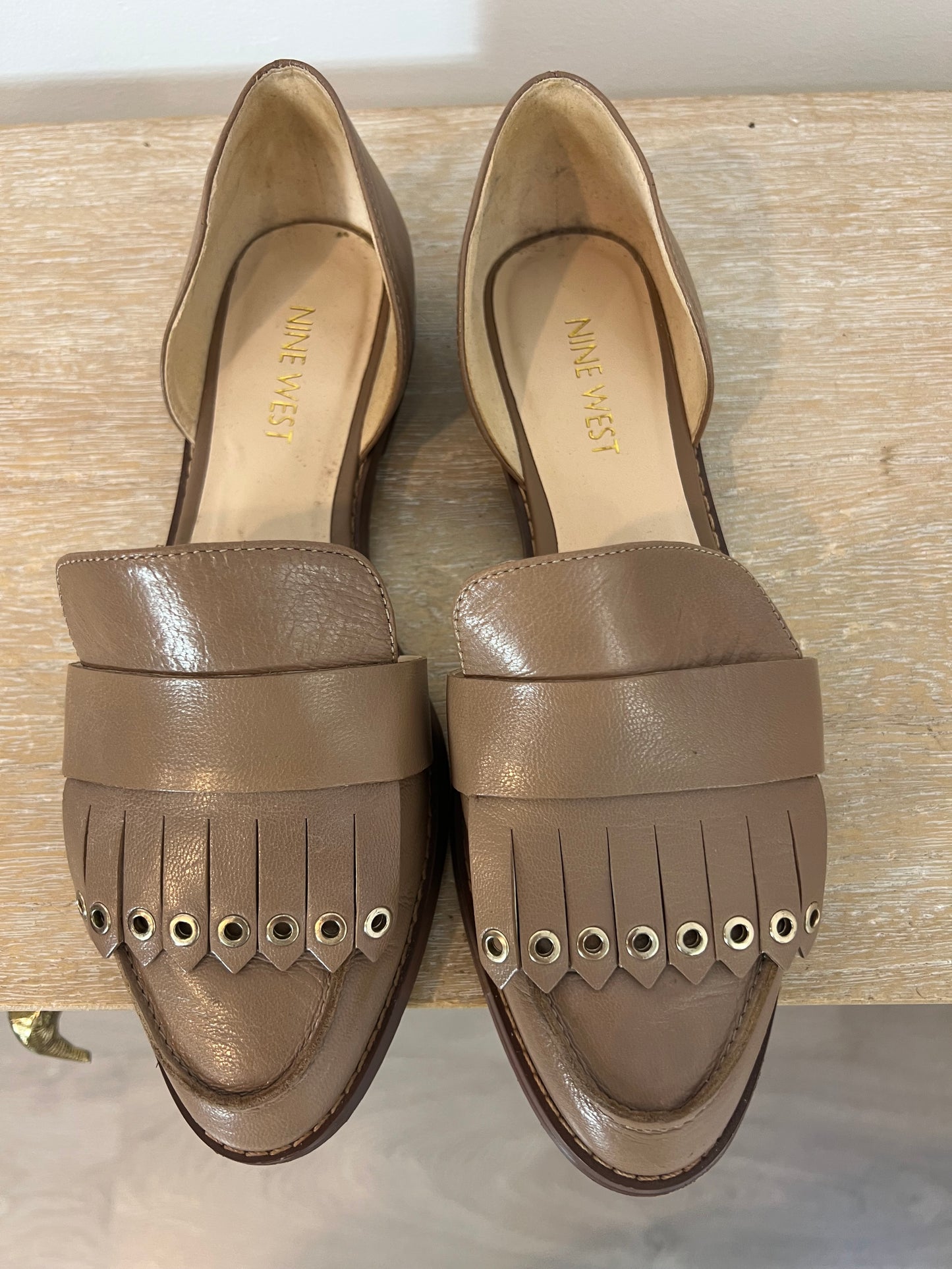 NINE WEST. Mocasines beige solapa T.37/38