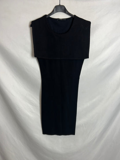 COS. Vestido corto negro entallado. T XS