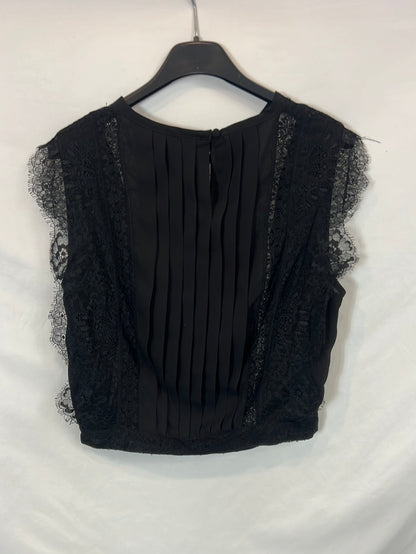 ZARA. Top negro encaje T.s