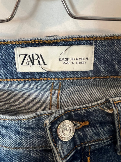 ZARA. Denim crop flecos. T 36