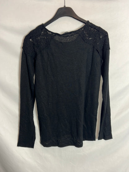 ZARA. Top negro encaje hombros. T S