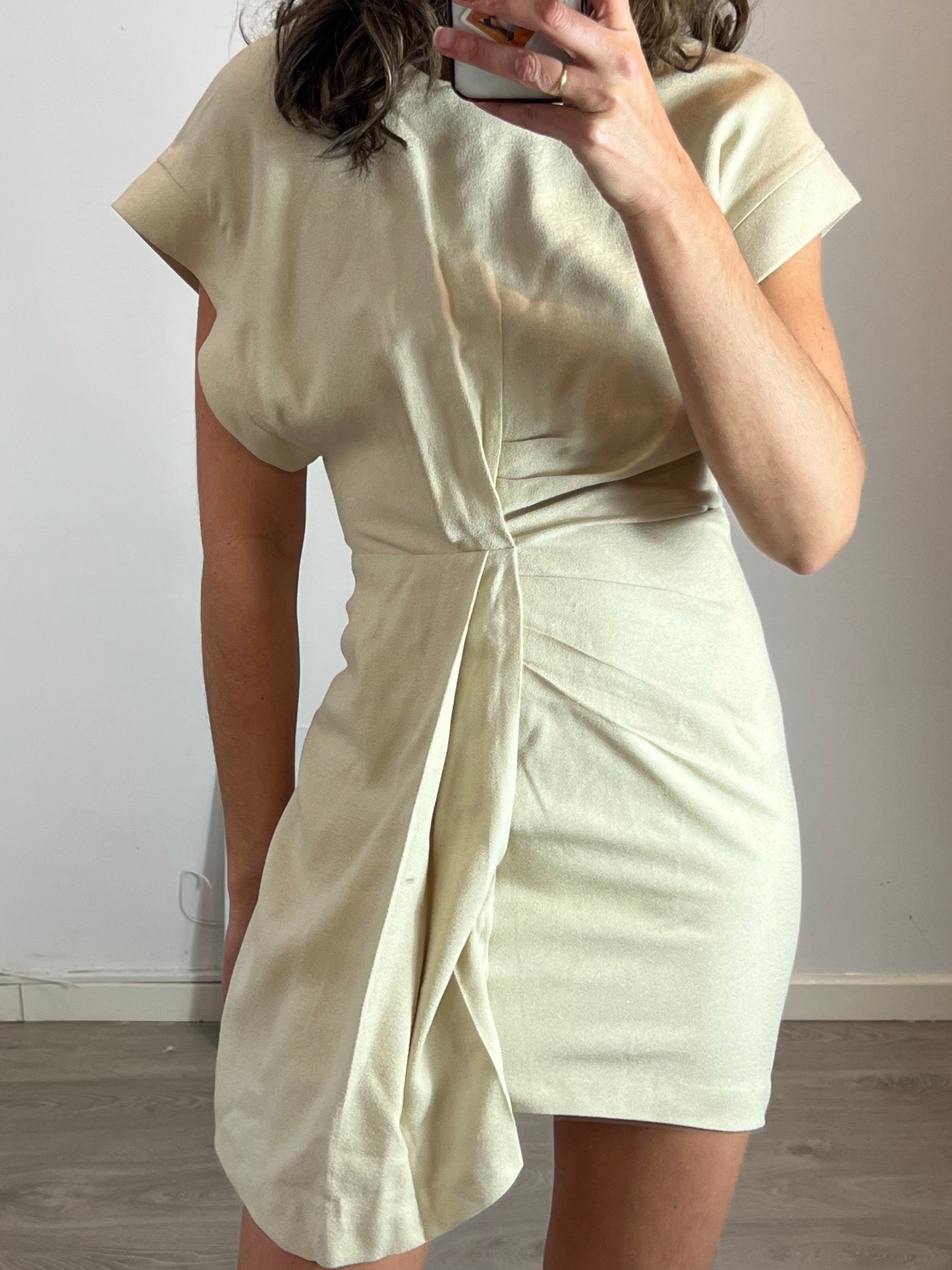 IRO. Vestido corto beige plisado T.36