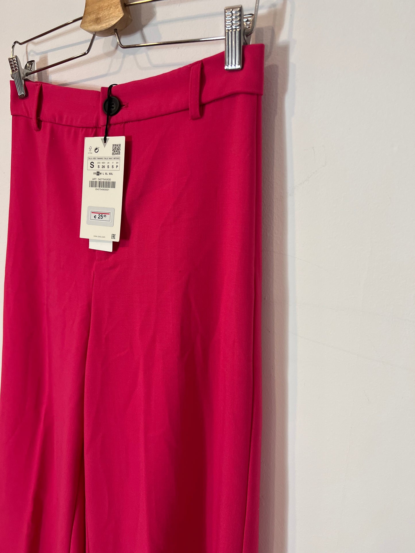 ZARA. Total look rosa fucsia. T XS/S